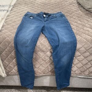 1822 Denim Women's Classic Blue Skinny Jeans